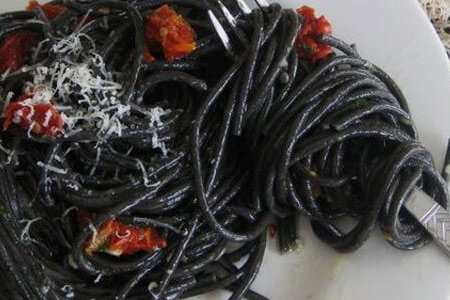 recette halloween spaghettis noirs