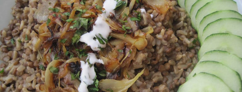 Menu végétarien|Pilaf de riz aux oignons et lentilles