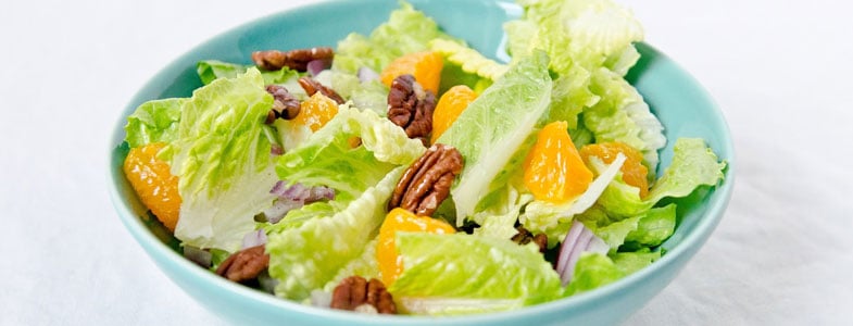 Menu végétarien|Salade de laitue, orange et noix de pécan