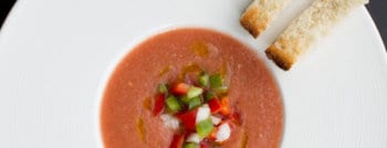 recette-vegetarienne-soupe-froide-tomates