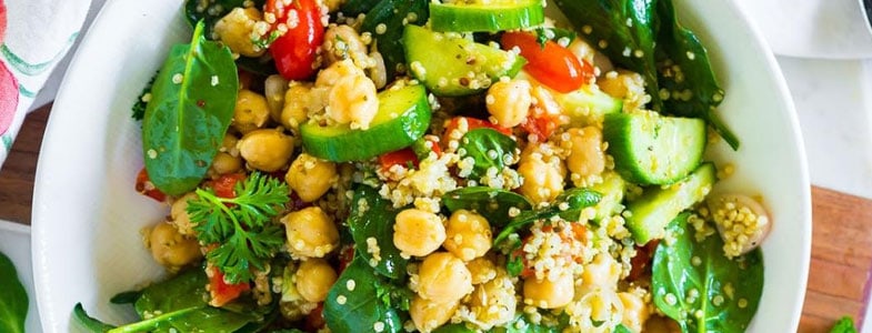 Menu végétarien|Salade quinoa et pois chiches d'été