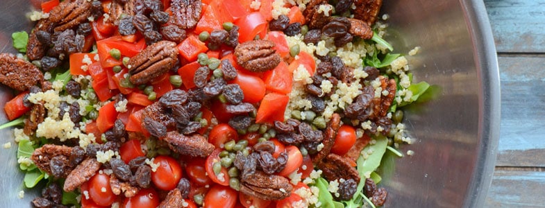 recette-vegetarienne-salade-quinoa-tomates-poivron-noix-pecan