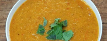 recette-vegetarienne-soupe-courgettes-tomates