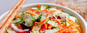 recette-vegetarienne-salade-concombre-carotte-miso