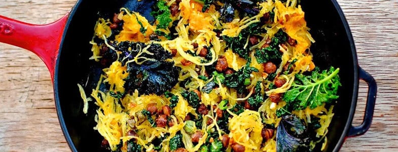 recette-vegetarienne-courge-spaghettis-pois-chiches-kale