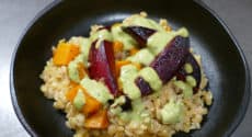 recette-vegetarienne-epeautre-courge-betterave-roties