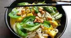 recette-vegetarienne-nouilles-udon-mangue