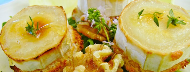 Salade de chèvres chauds aux noix