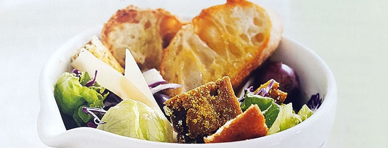 Recette végétarienne – Salade Caesar au tempeh pané