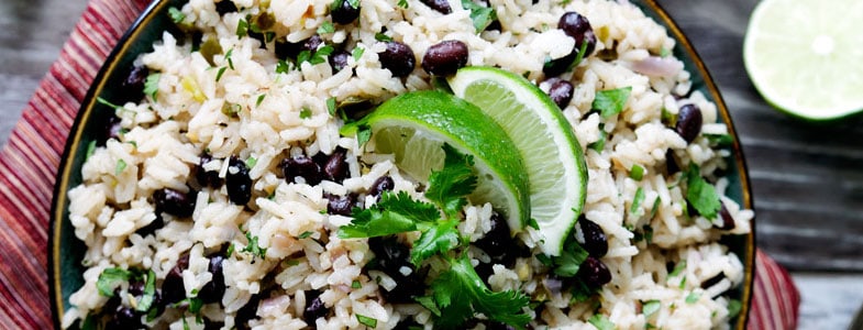 Recette végétarienne – One pot Riz, haricots noirs au citron vert