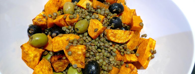 Menu végétarien | Lentilles aux patates douces rôties et olives