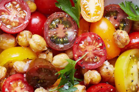 recette-vegetarienne-salade-tomates-pois-chiches