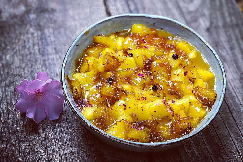 recette-vegetarienne-poelee-mangue-poivree