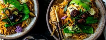 recette-vegetarienne-nouilles-riz-pois-gourmands