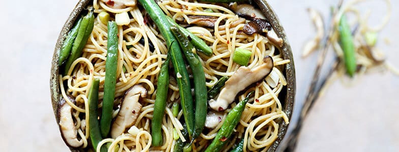 recette-vegetarienne-spaghettis-haricots-verts-shiitake