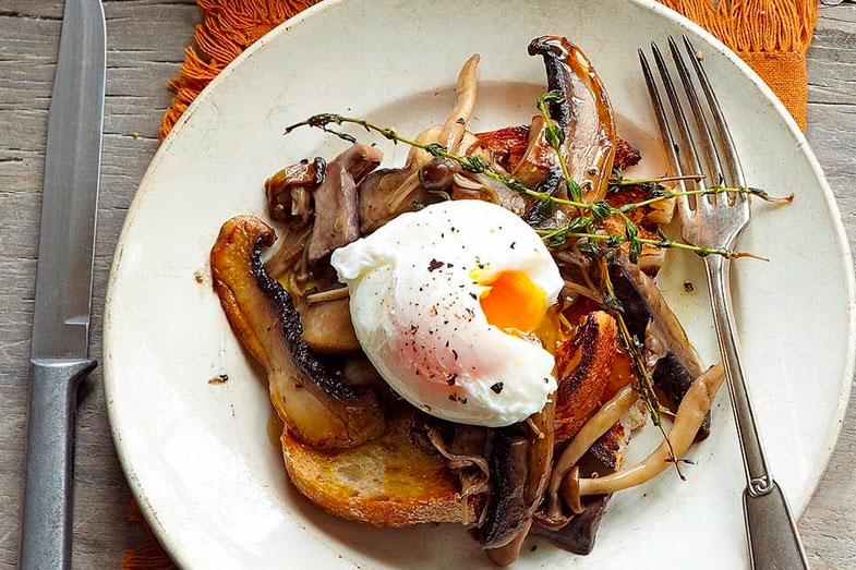 recette-vegetarienne-toats-champignons-oeuf-poche