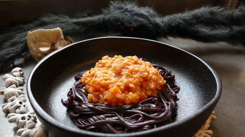 recette-vegetarienne-spaghettis-noir-bolognaise