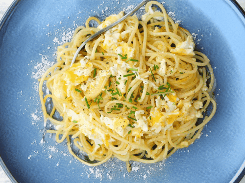 recette-vegetarienne-spaghettis-oeufs
