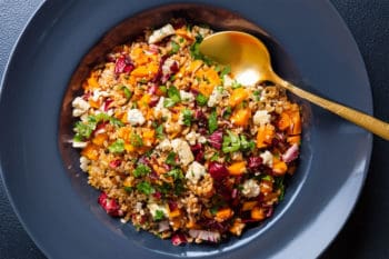 recette-vegetarienne-salade-epeautre-courge-bleu